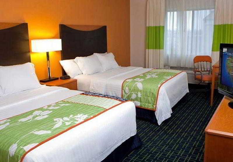 Fairfield Inn & Suites Youngstown Boardman Poland Pokoj fotografie